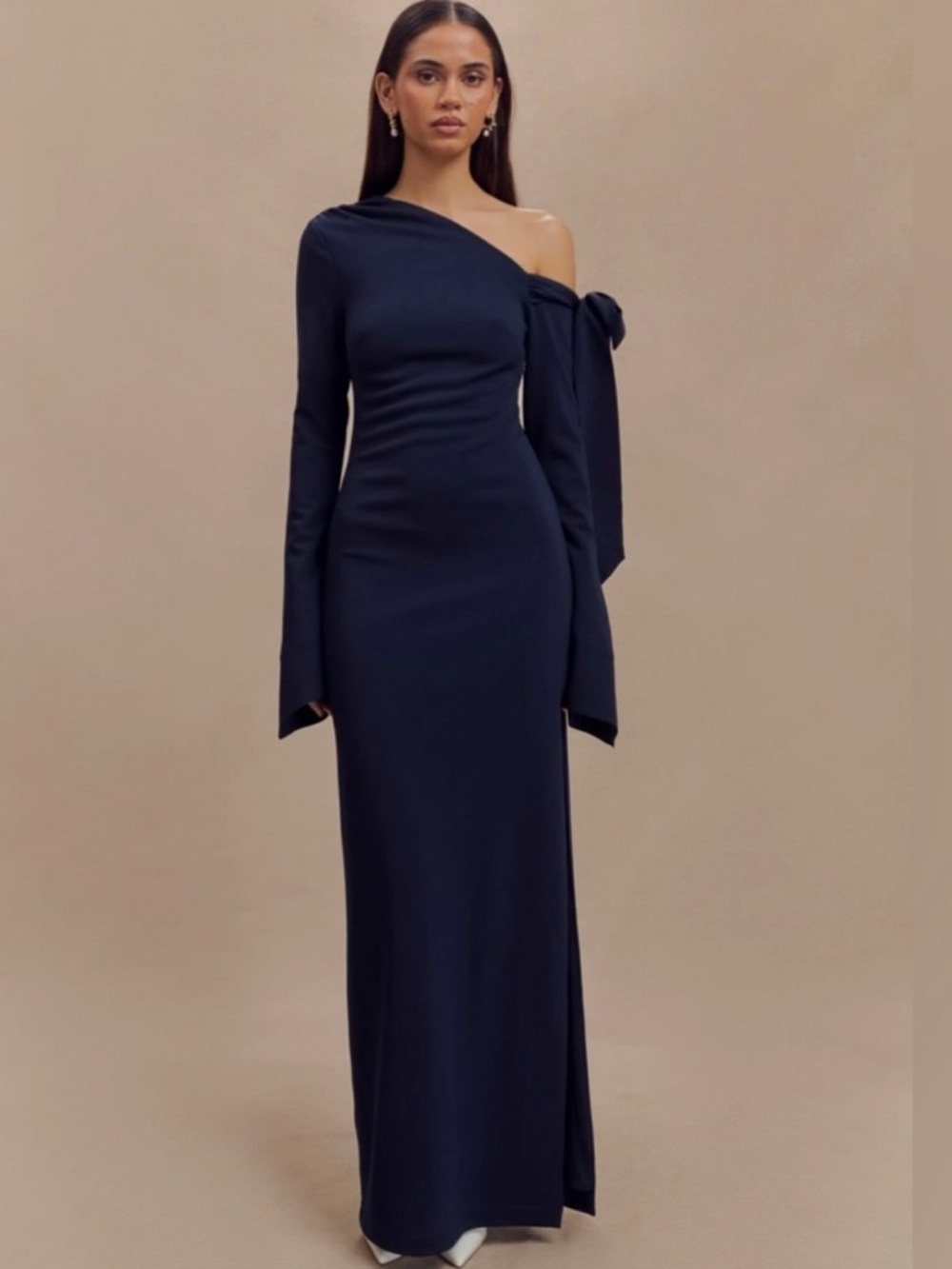 Meshki Nicola One Shoulder Crepe Maxi Dress in dark navy - size large
